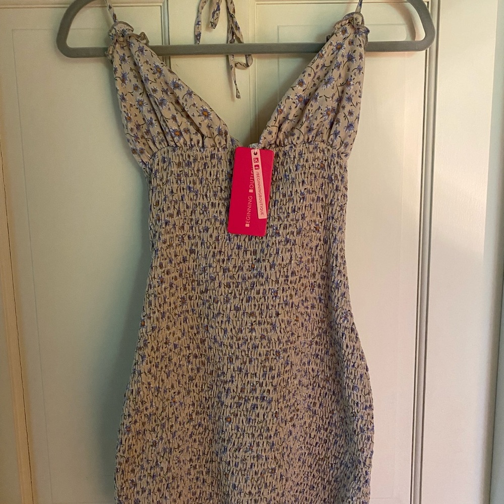 Beginning boutique floral mini dress